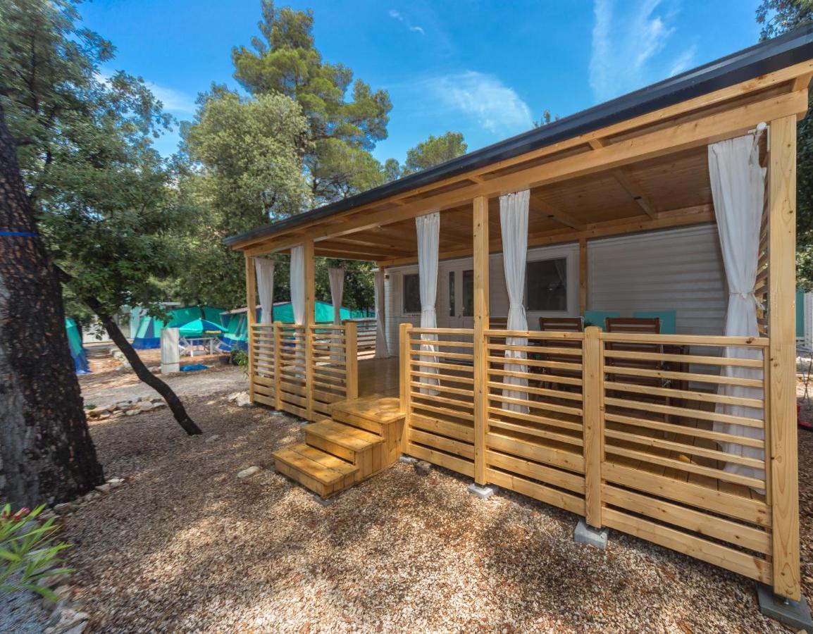 Mobile Homes Crystal Biograd Na Moru Bagian luar foto