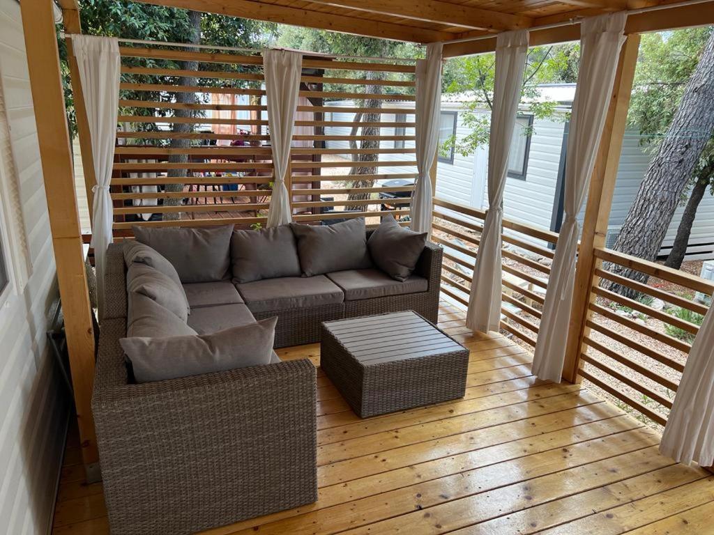 Mobile Homes Crystal Biograd Na Moru Bagian luar foto