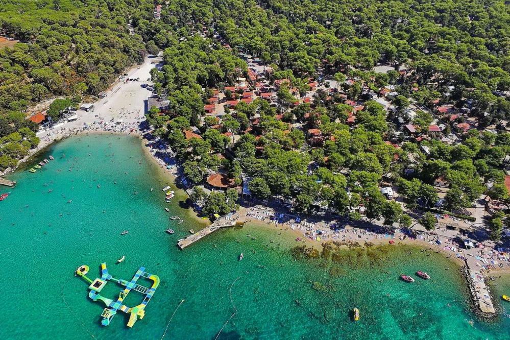 Mobile Homes Crystal Biograd Na Moru Bagian luar foto
