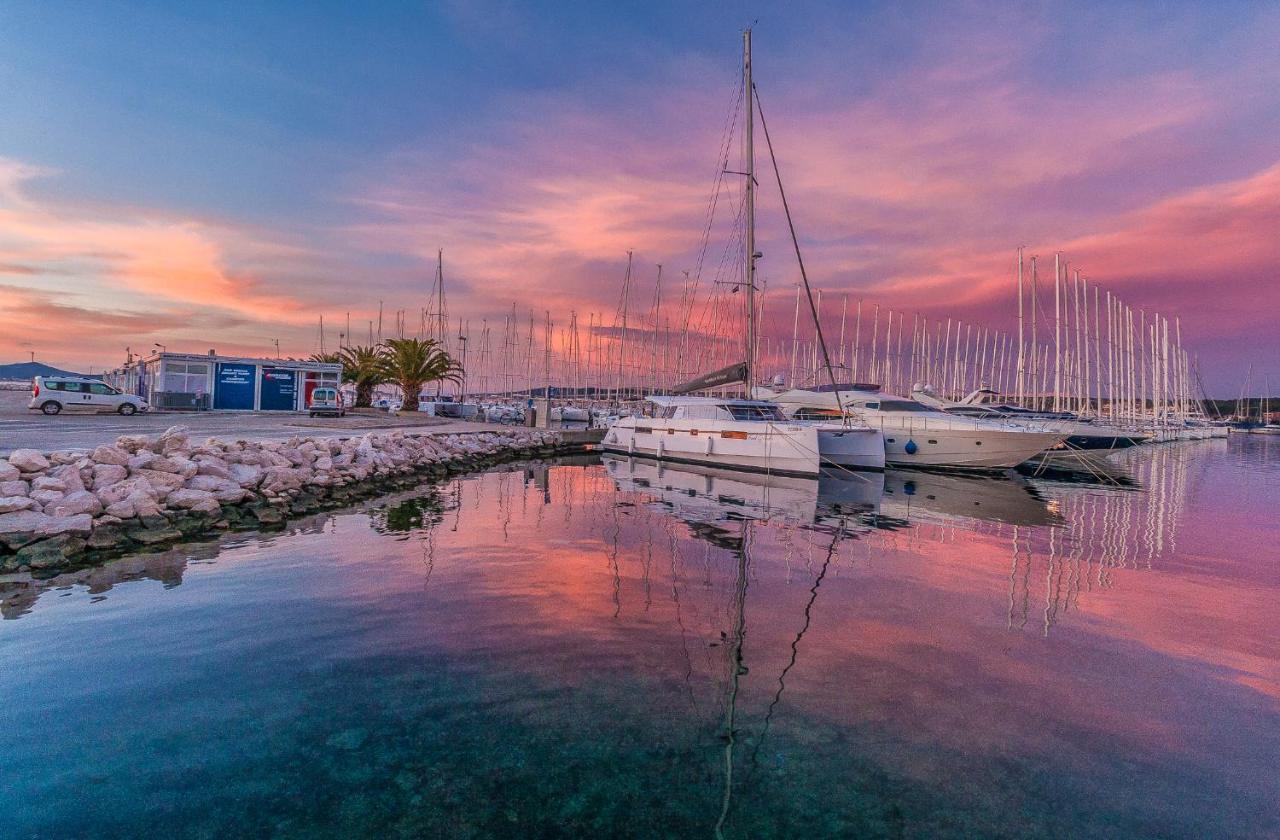 Mobile Homes Crystal Biograd Na Moru Bagian luar foto